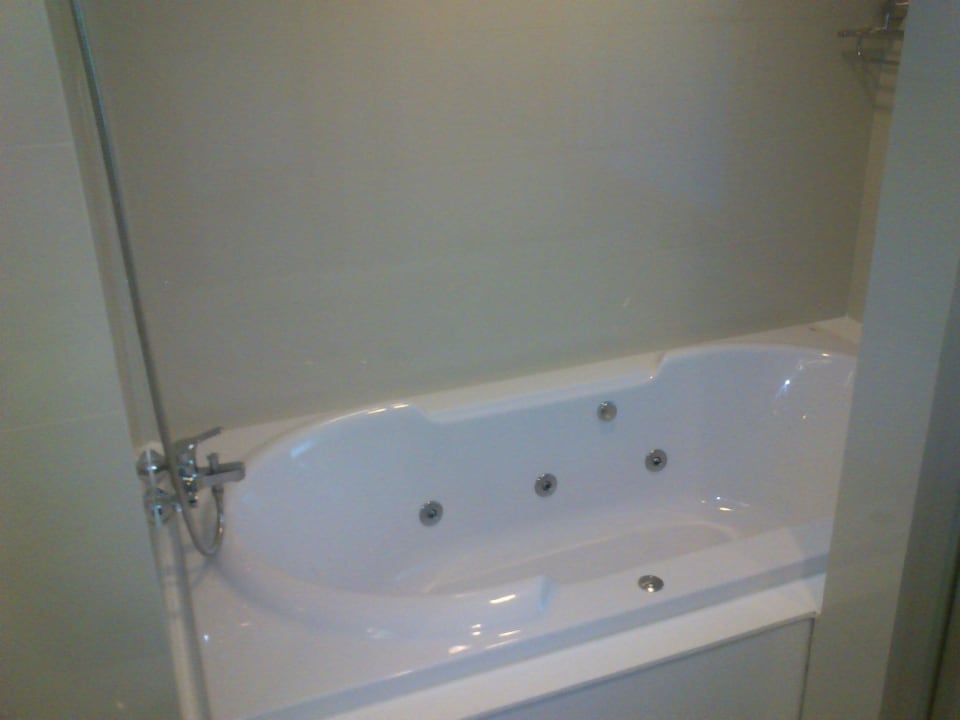 Jaquzzi Sleep with me Hotel - design hotel @ patong