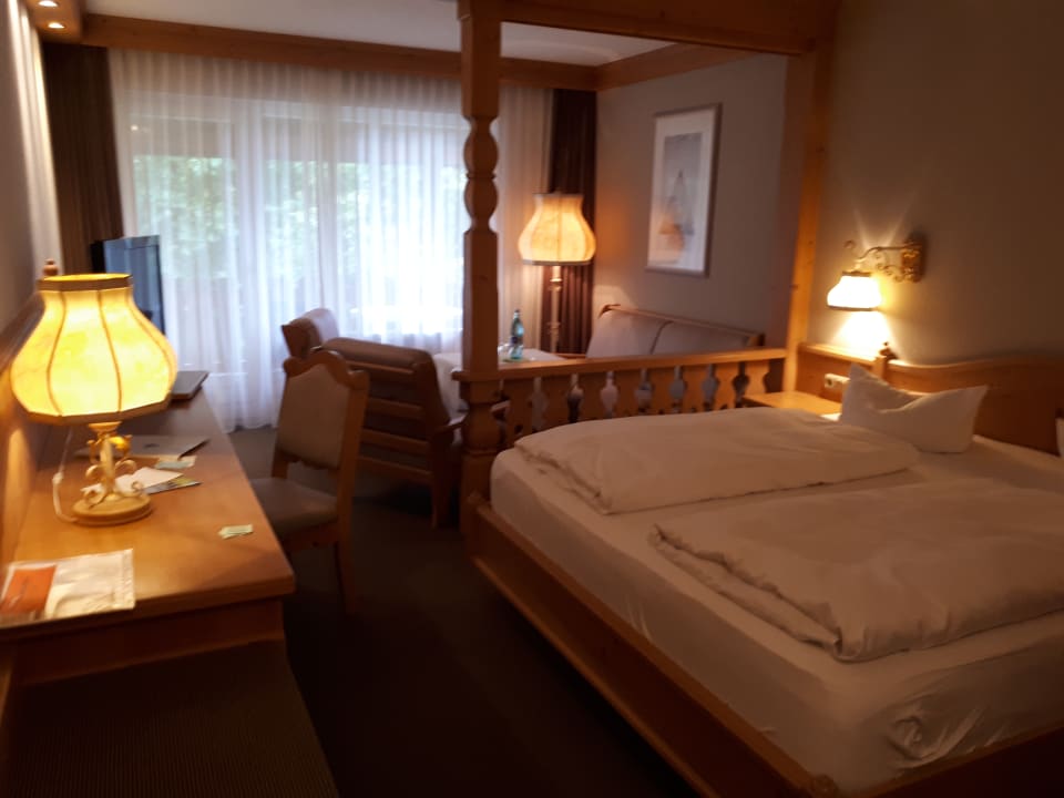 Zimmer Burghotel Am Hohen Bogen