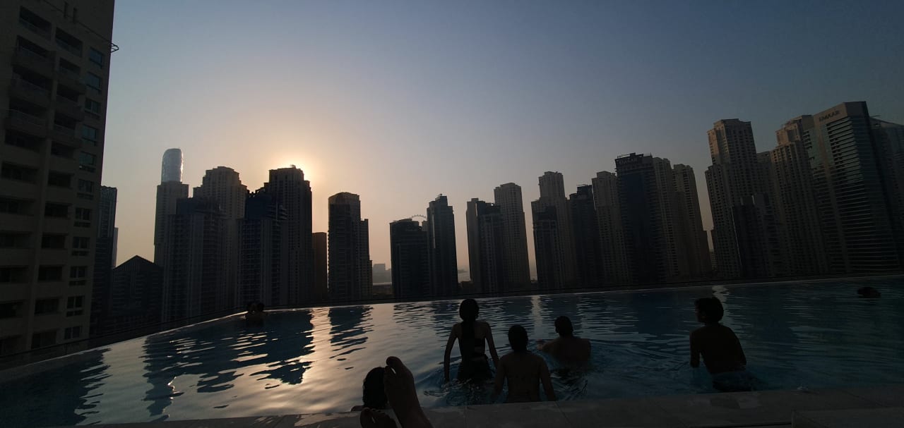 Pool Vida Dubai Marina & Yacht Club