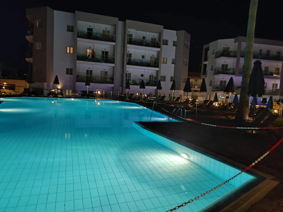 Pool allsun Hotel Carolina Mare