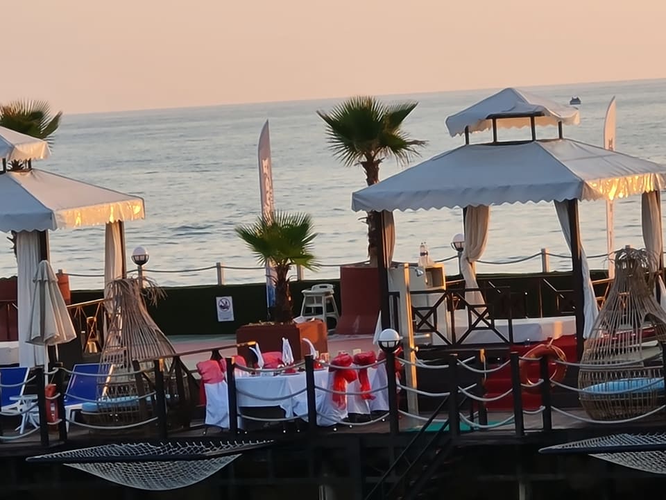 Gastro Granada Luxury Okurcalar