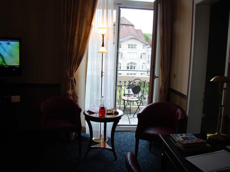 Sitzbereich mit Balkon Small Luxury Hotel Ambassador Zurich