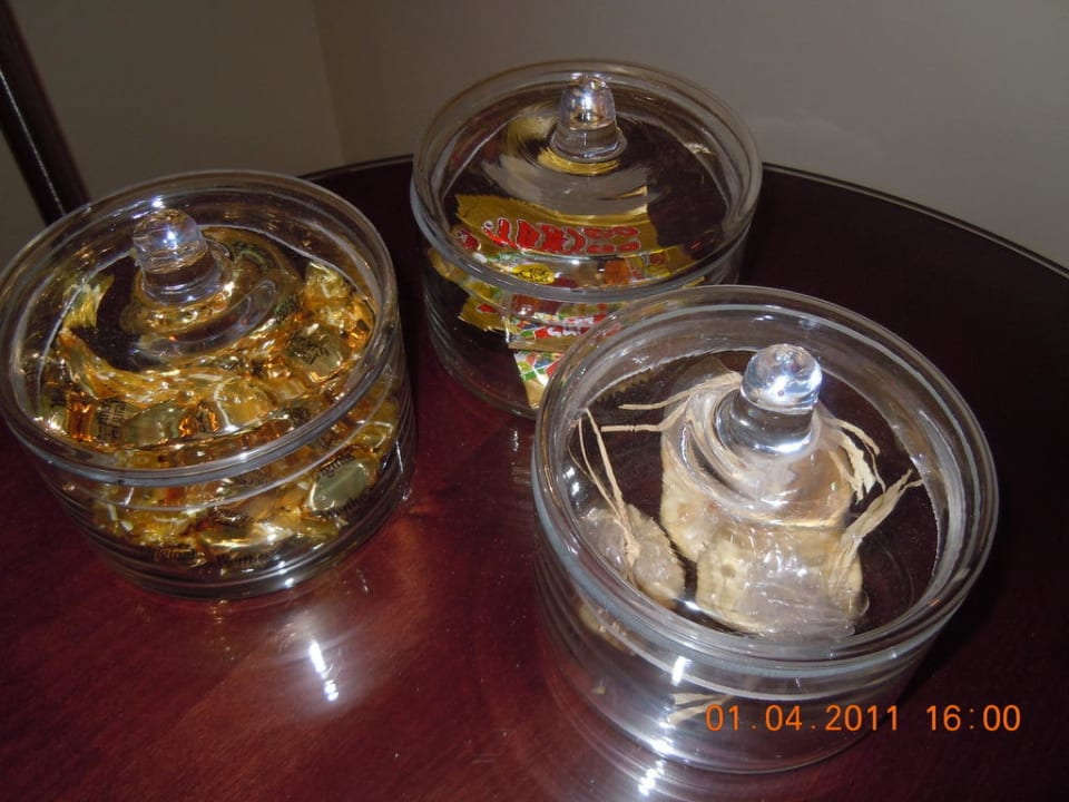 Etwas Süsses in der Suite Regent Warsaw Hotel