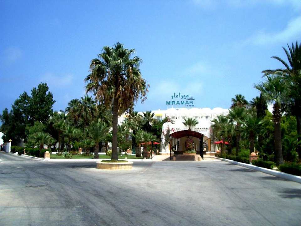 Hotelanlage (Vorderansicht) Alassio Hotel and Thalasso