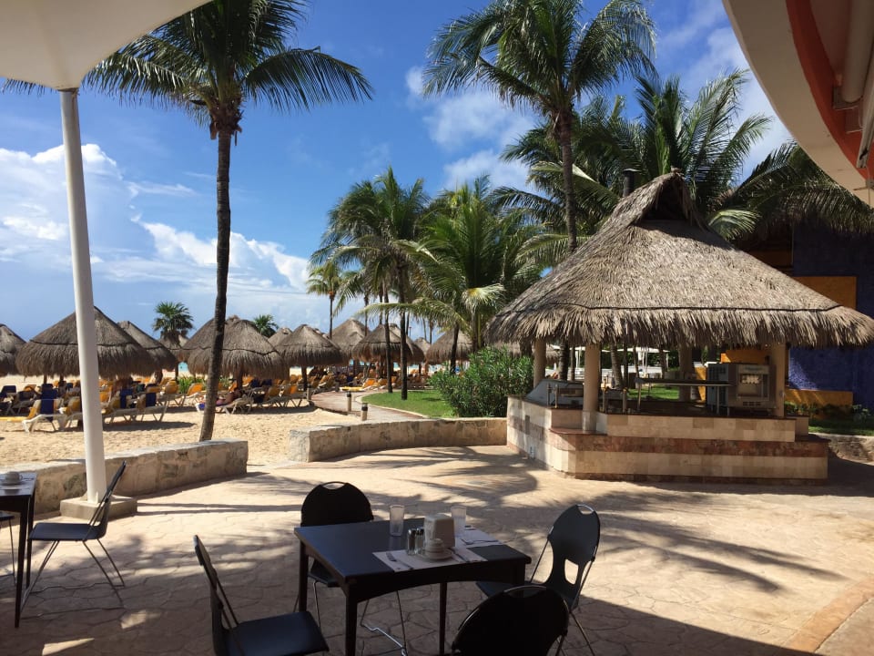 Beachbar mit Grill Iberostar Waves Tucan