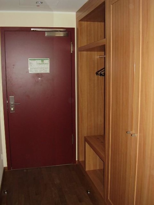 Kleiner Zimmerflur AMERON Köln Hotel Regent