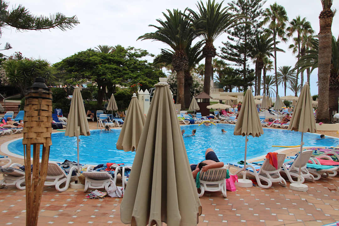 Hôtel H10 Las Palmeras - La Piscine  H10 Las Palmeras