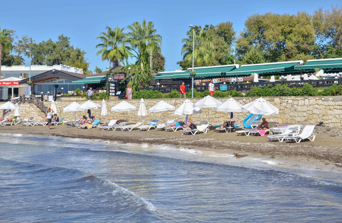 Strand Side Altinkum Hotel