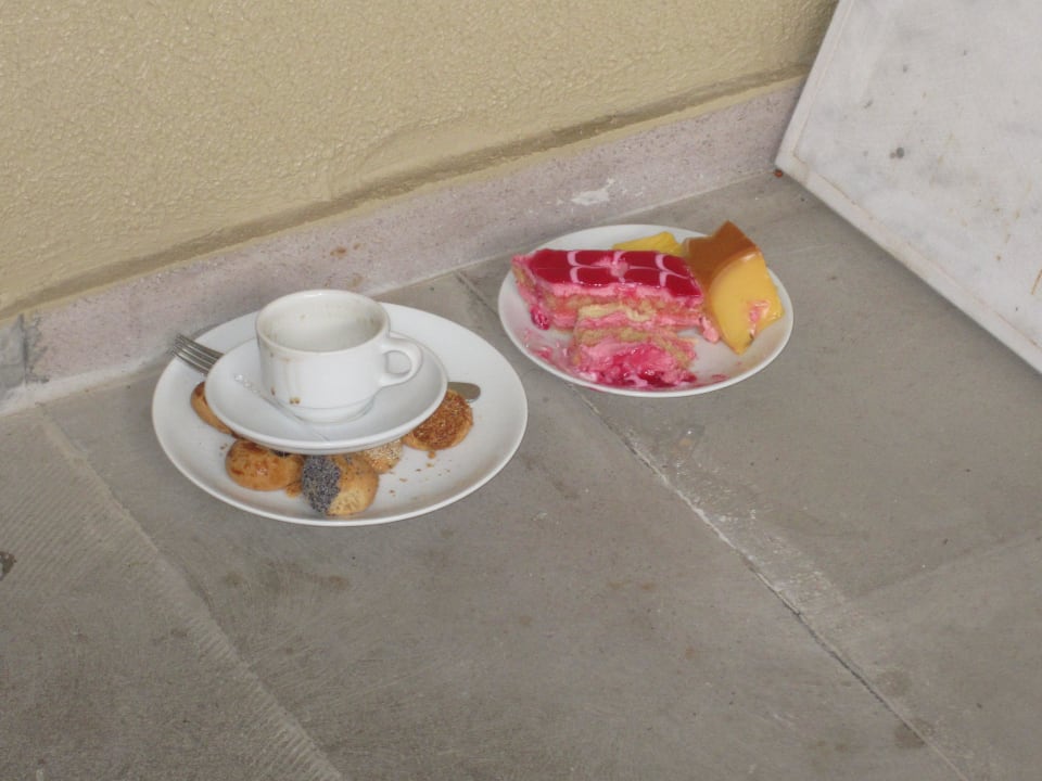 Essen auf dem Gang Senza Sunset Beach Hotel