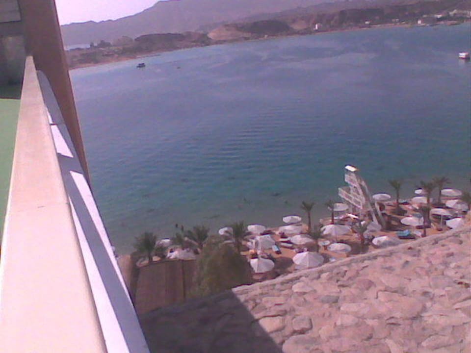 Blick vom Albatros Strandaufzug auf Beach   Albatros Sharm Resort