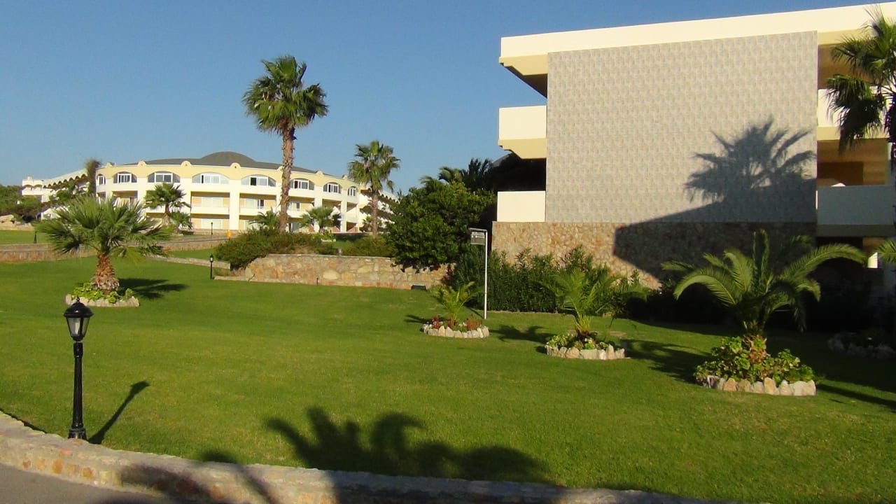 Sehr gepflegt Hotel Kalithea Horizon Royal