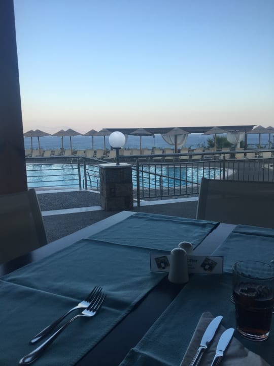 Gastro Grand Blue Beach Hotel
