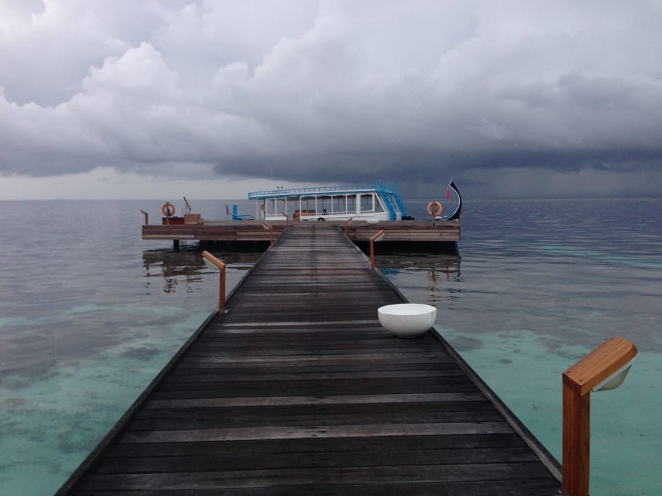 Transfer zum Wasserflugzeug ananea Diamonds Athuruga