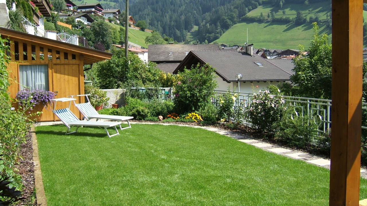 Gartenanlage Pension Apartment Talblick