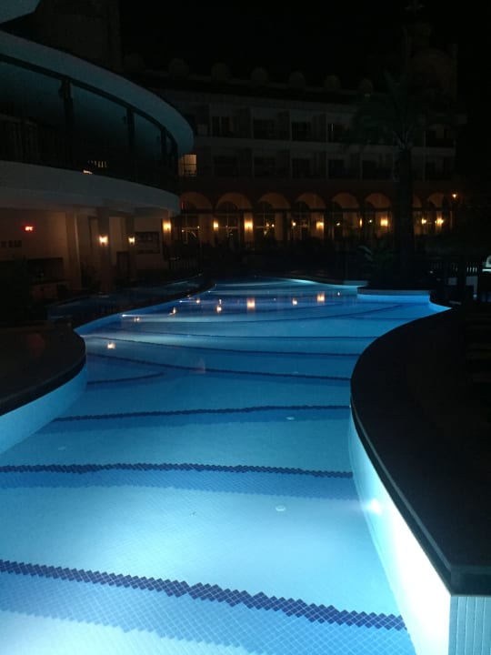 Pool Well Palace Side