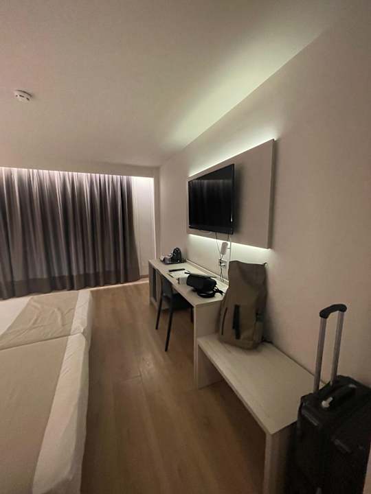 Zimmer Port Hotel Alicante City & Beach