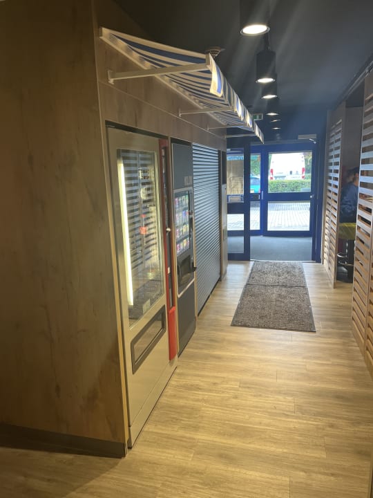 Sonstiges B&B HOTEL Berlin Genshagen-Nord