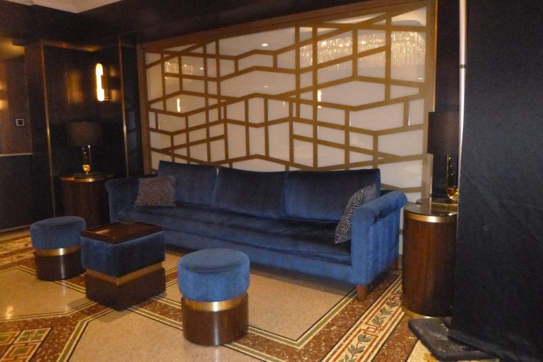Lobby Martinique New York on Broadway, Curio Collection by Hilton