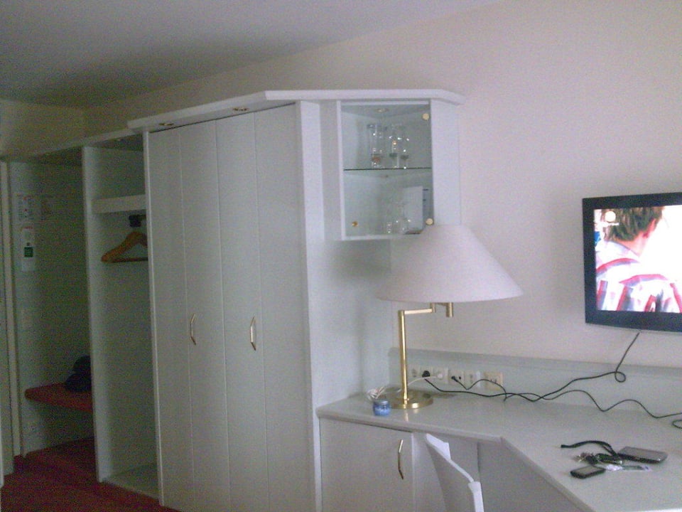 Riesen Schrankwand Best Western Plus Parkhotel Erding
