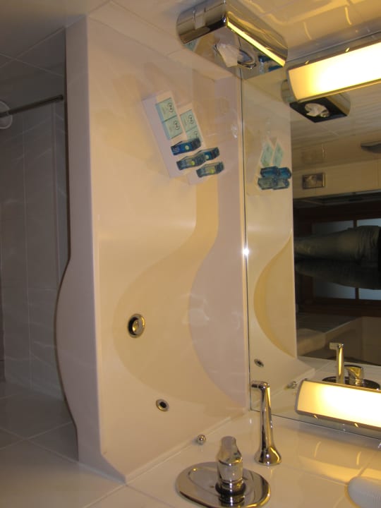 Bad/Waschtisch Hotel Novotel Vilnius