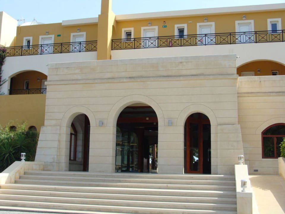 Eingang Vantaris Luxury Beach Resort