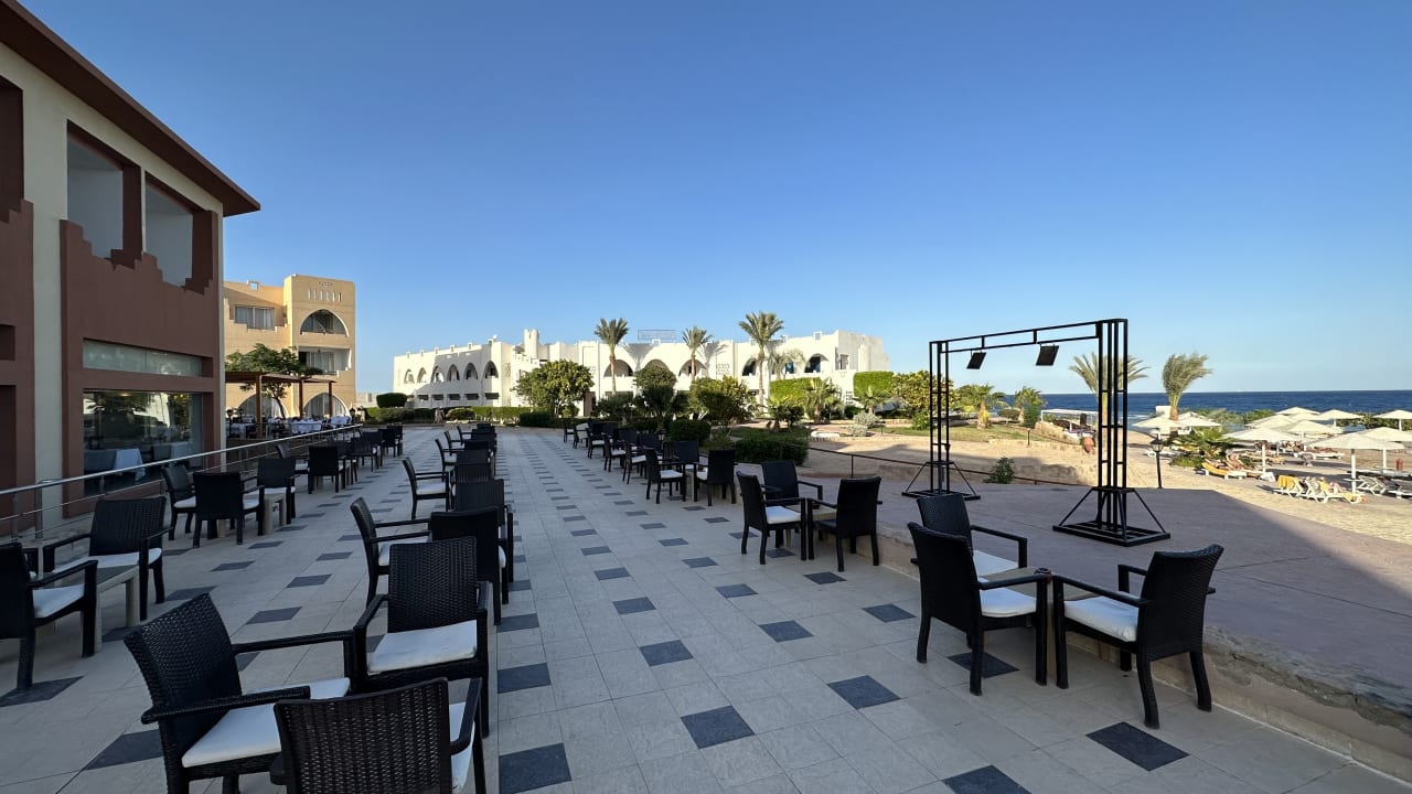 Gastro Three Corners Equinox Beach Resort