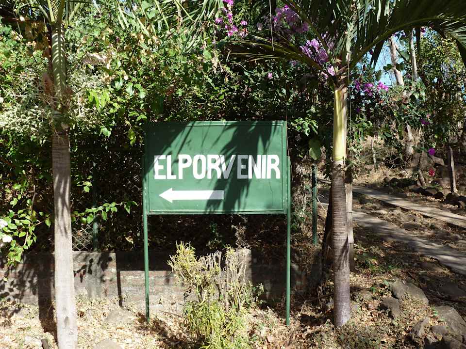 Zum Hotel Finca El Porvenir                        Albergue Ecológico El Porvenir