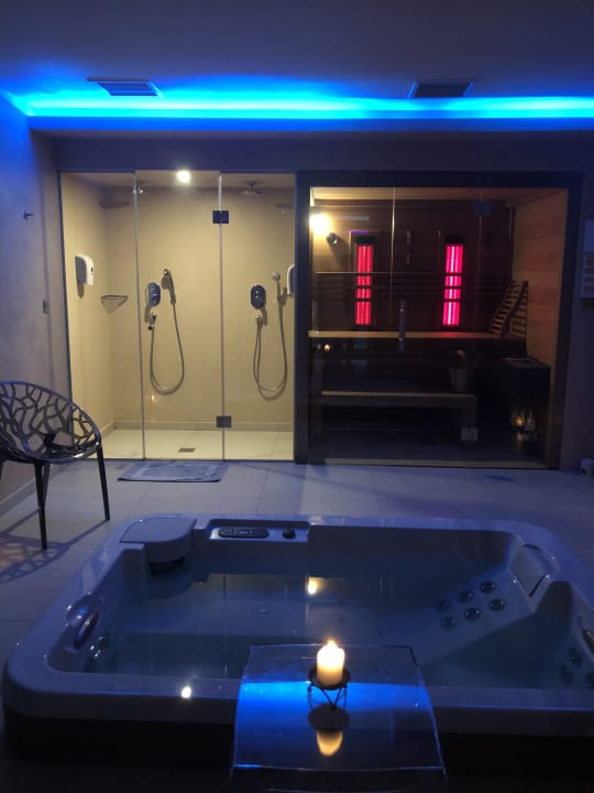 Pool Harmony Boutique Resort