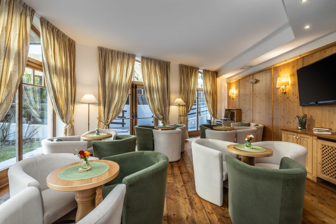 Lobby Family Hotel Adriana