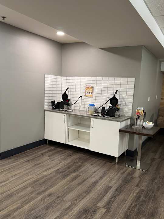 Zimmer Country Inn & Suites by Radisson, Niagara Falls