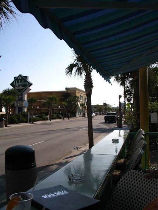 Blick auf das Nebengebäude Hotel Holiday Inn At The Pavillon