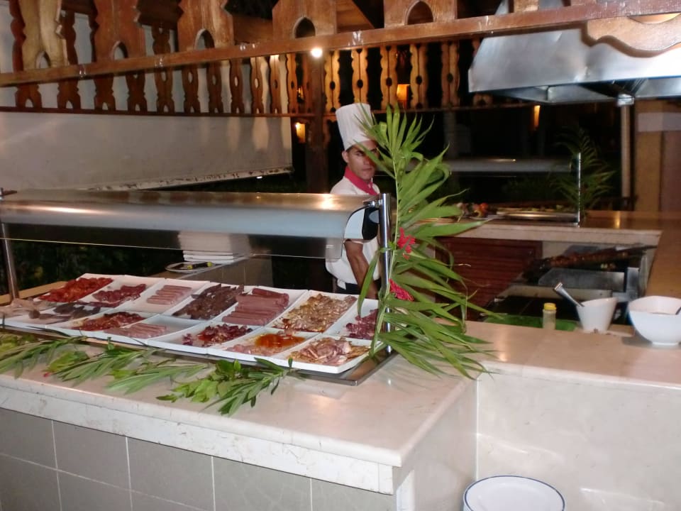 Jeden Abend frisch gegrillt Melia Las Antillas - Adults only