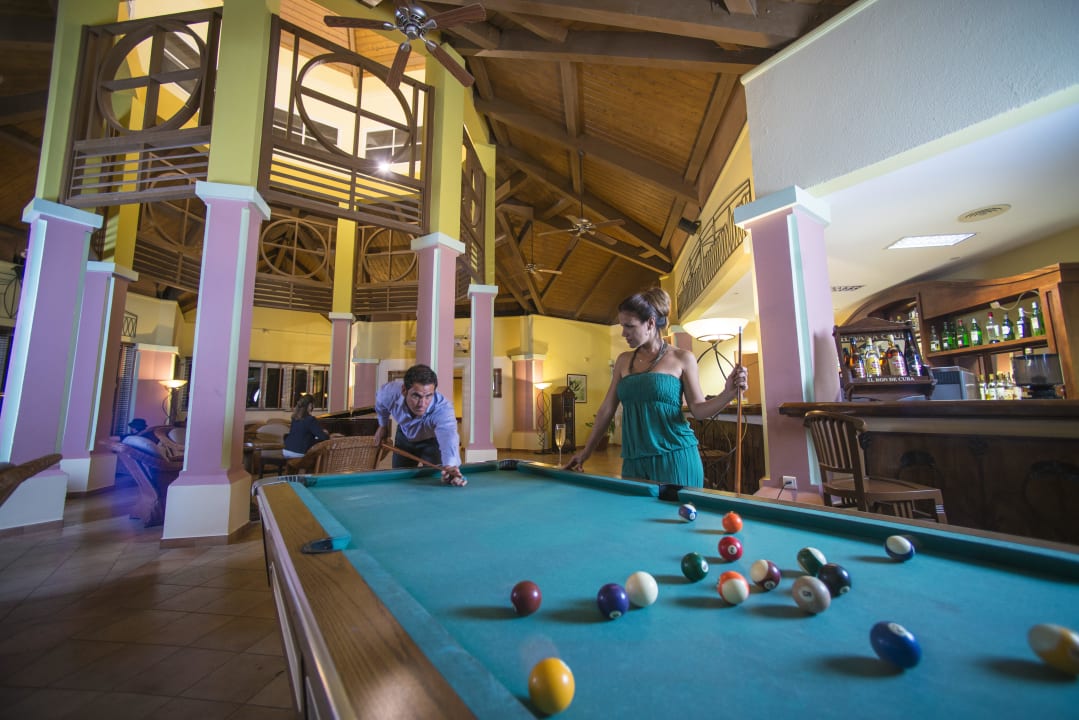 Cigar Bar Privilege Cayo Libertad - Adults only