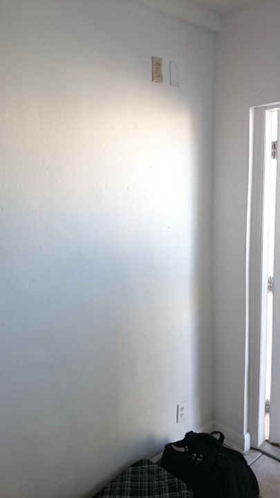 Welchen Sinn hat eine Steckdose da oben Lorraine Hotel