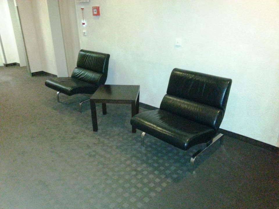 Vor dem Aufzug Best Western Plus Palatin Kongresshotel