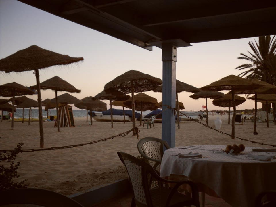 Strand am Abend Samira Club