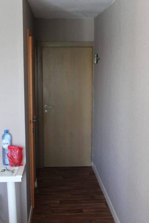 Etwas größere Besenkammer Hotel Ter Zaele