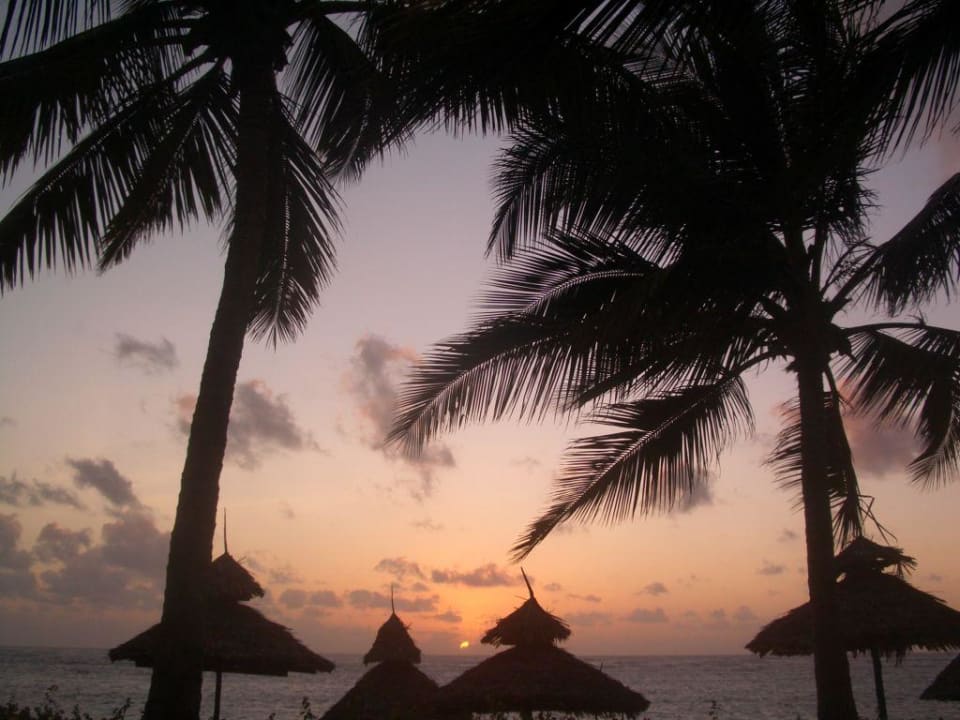 Sonnenaufgang um 5.50 Uhr Hotel Southern Palms Beach Resort