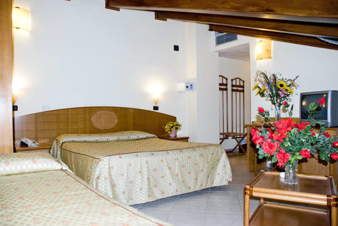 Suite Alessi Palace Hotel