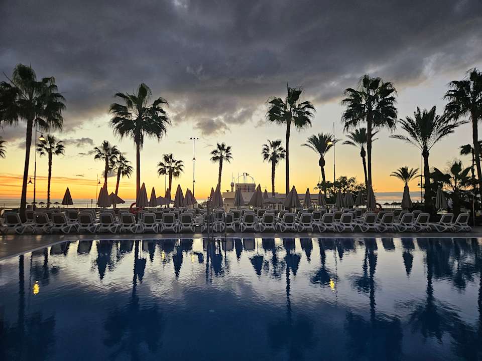 Außenansicht Hotel Riu Costa del Sol