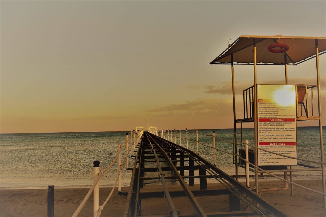 Ausschnitt vom Strand vom Kaya Artemis Kaya Artemis Resort