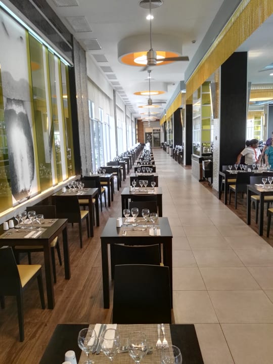 Gastro Hotel Riu Republica - Adults only