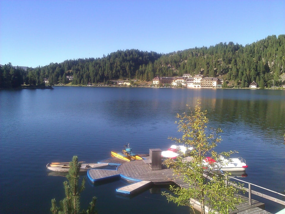 Der hoteleigene Leihboot-Steg Hotel Hochschober