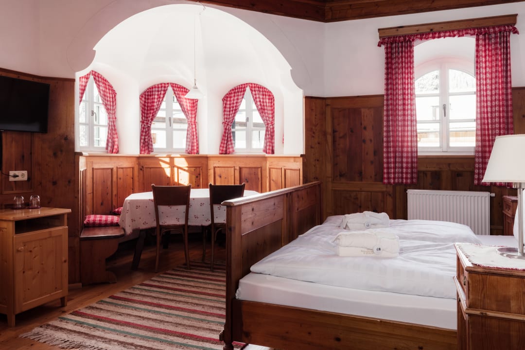 Zimmer Hotel Dolomitenhof & Chalet Alte Post