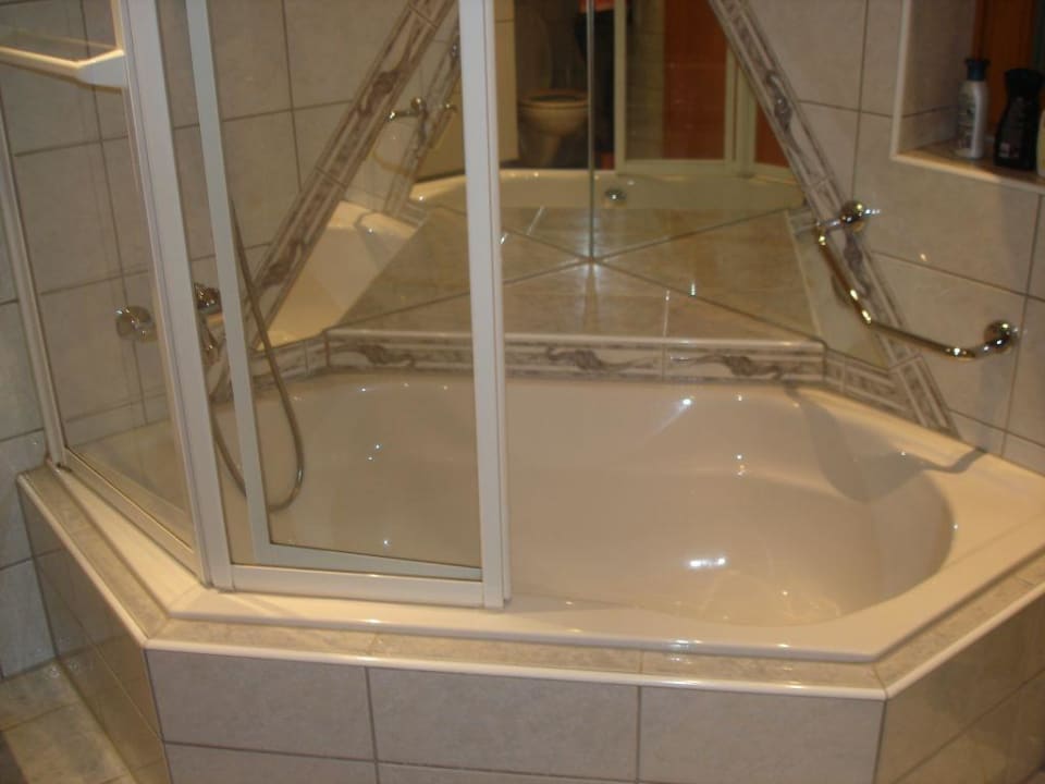 Badewanne Hotel Panoramahof Loipersdorf