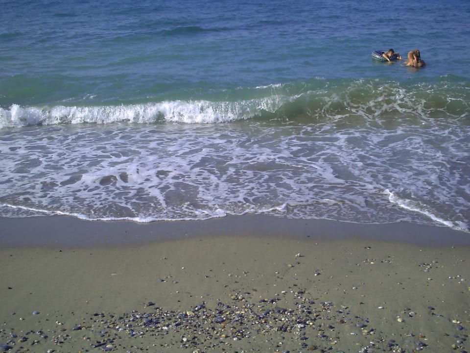 Beach Club Turtas Beach Hotel