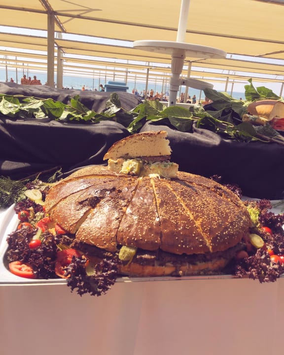 Gastro Well Palace Side