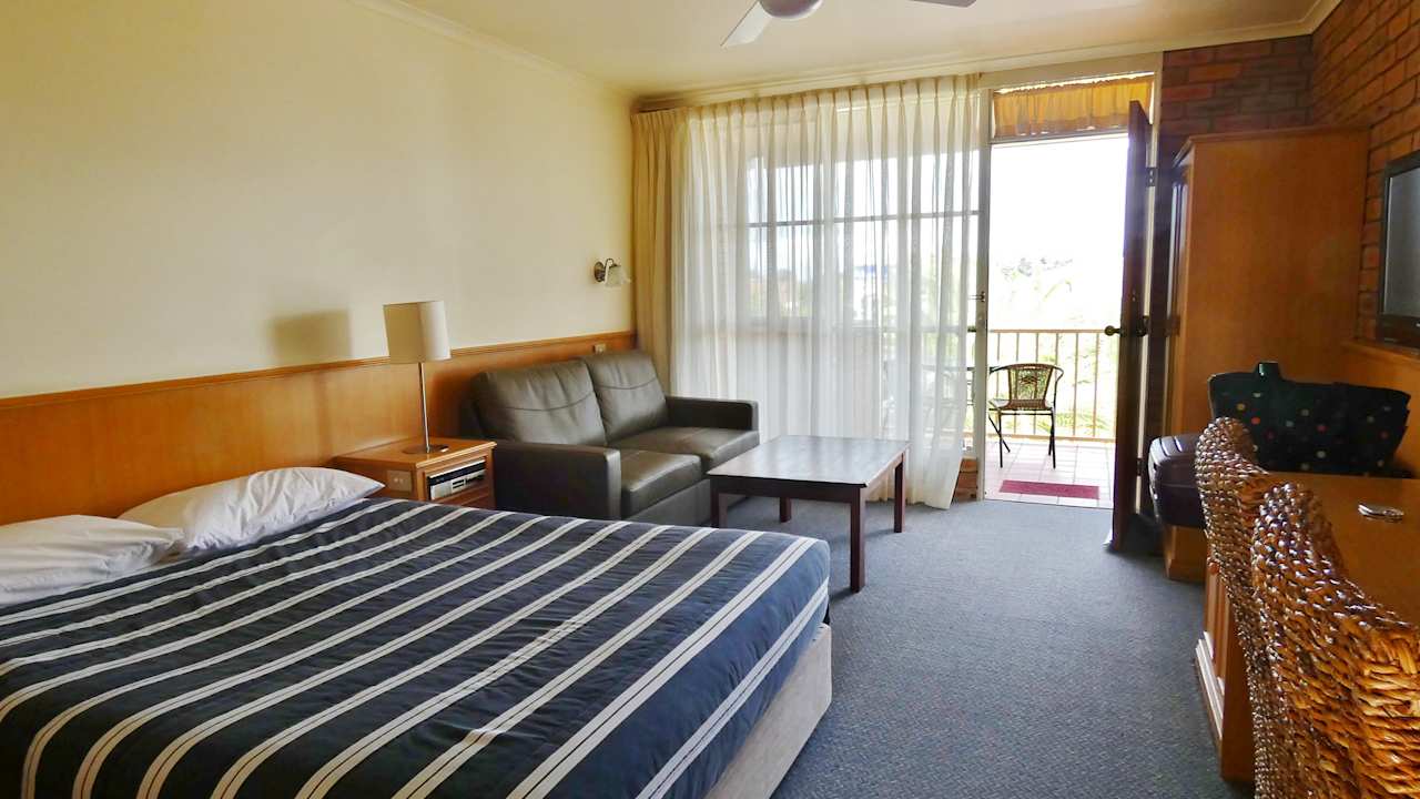 Zimmer Summerhill Motor Inn - Adults only