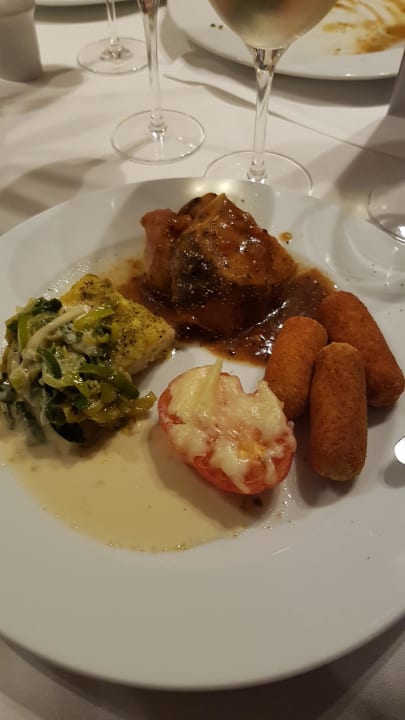 Lecker Hauptspeise  Sporthotel Grafenwald