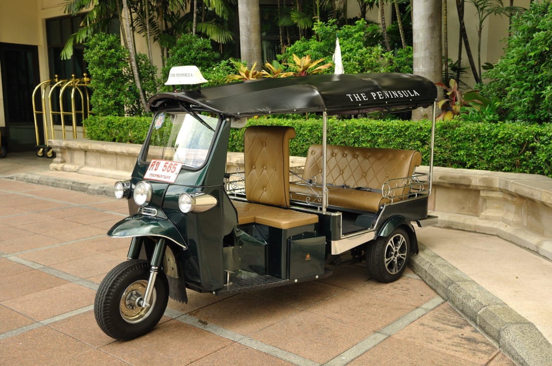 Das hauseigene Tuk Tuk Hotel The Peninsula Bangkok